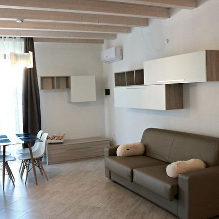 Paradeisos Residence Sas Somma Lombardo Exterior foto